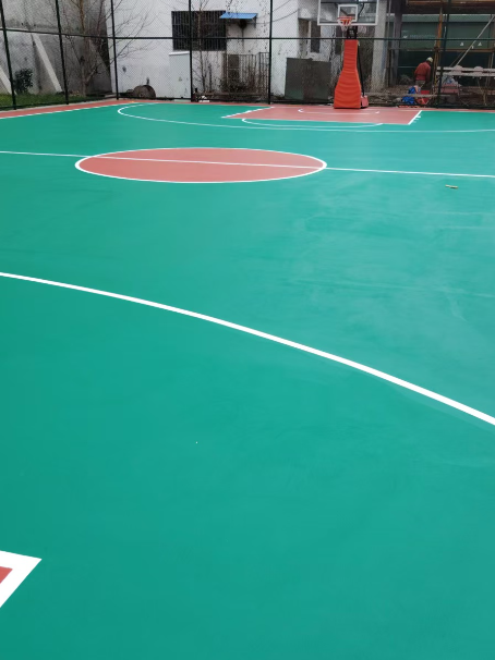 淮滨 球场长期使用易出现地面开裂